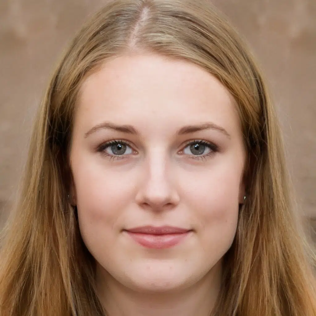 María Rodríguez, Redactora Senior